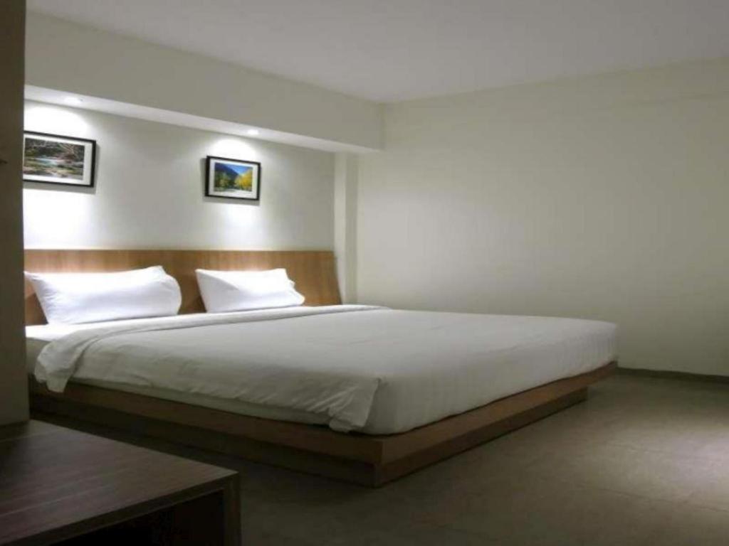 Hart Hotel Arjuna Mataram Exterior foto