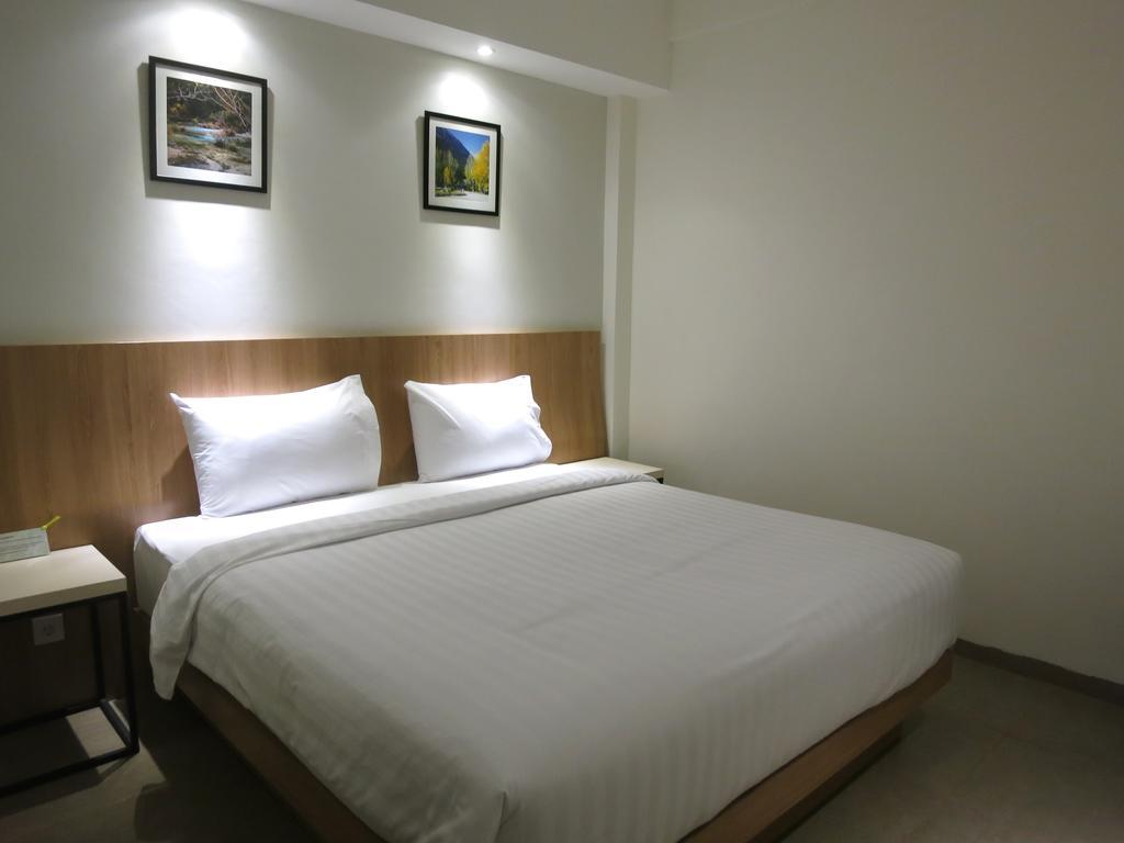 Hart Hotel Arjuna Mataram Habitación foto